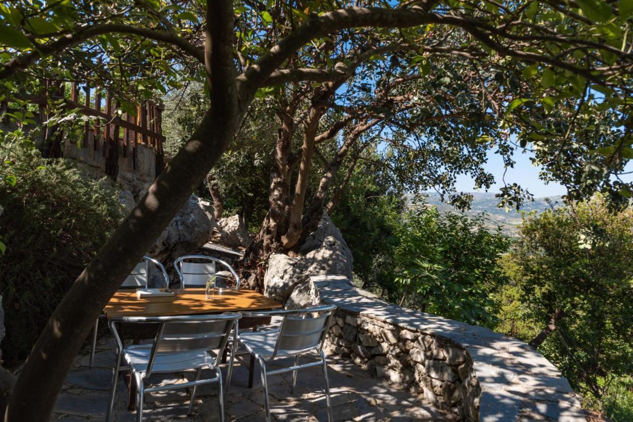 Kefali Villa, Eco Tourism Experience, By Thinkvilla Atsipádhes Exteriör bild
